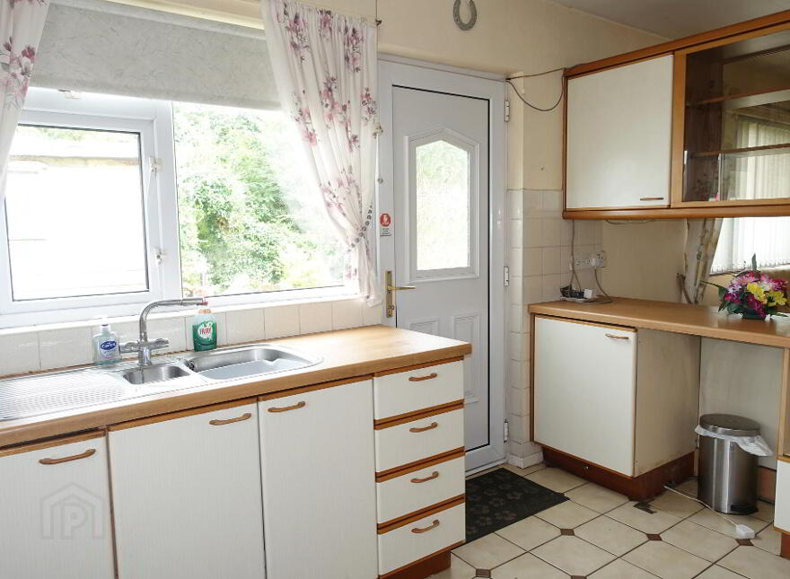 14 Crevenish Road, Kesh, BT93 1RF