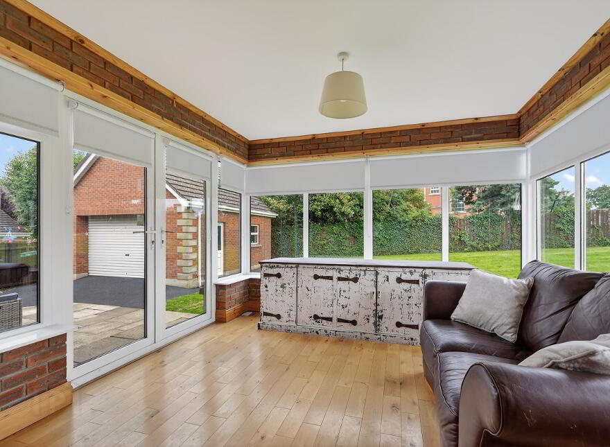 22 Rivergate Lane, Lisburn, BT27 5UG