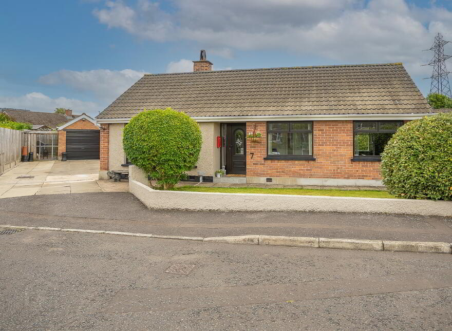 7 Carwood Parade, Newtownabbey, BT36 5LS photo