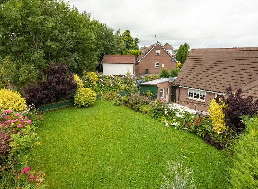 8 Dannys Mill Road, Enniskillen, BT74 7FB