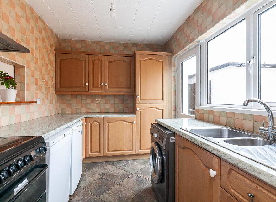 1 Holly Mount, Dunmurry, Belfast, BT17 9QD