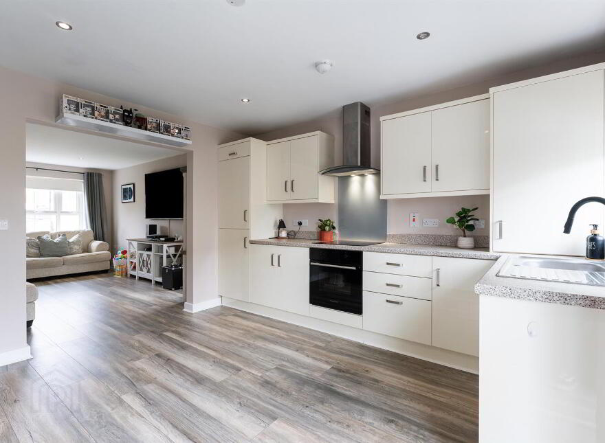8 Rocklyn Drive, Donaghadee, BT21 0FP