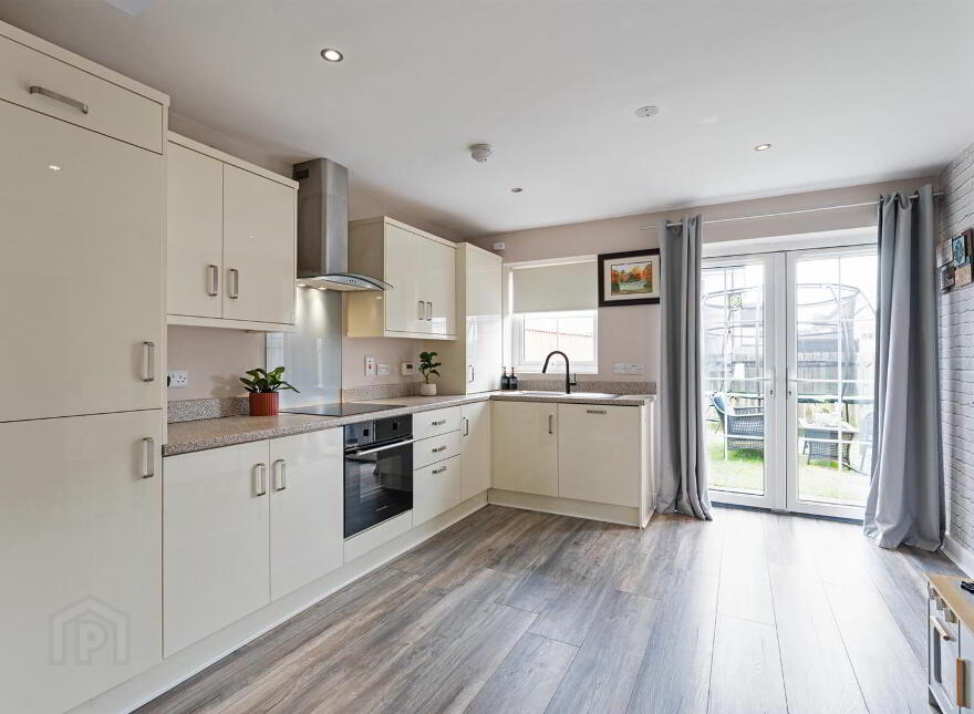 8 Rocklyn Drive, Donaghadee, BT21 0FP