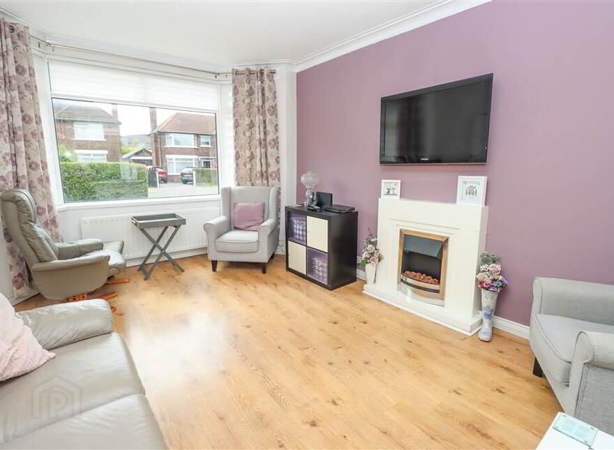 20 Kingswood Park, Belfast, BT5 7EZ