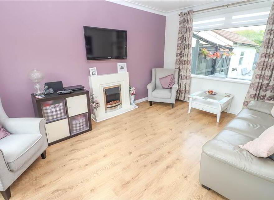 20 Kingswood Park, Belfast, BT5 7EZ