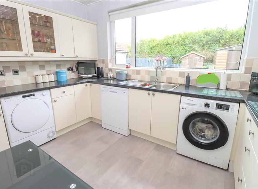 20 Kingswood Park, Belfast, BT5 7EZ