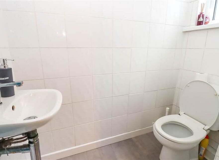 20 Kingswood Park, Belfast, BT5 7EZ