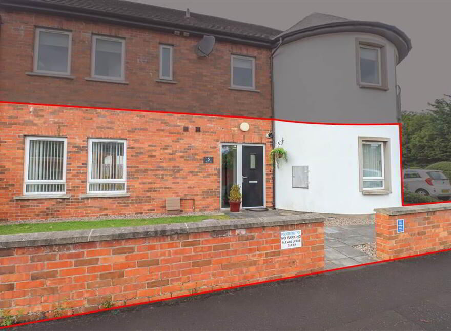 5 Thurlow Gate, Dundonald, Belfast, BT16 2EJ