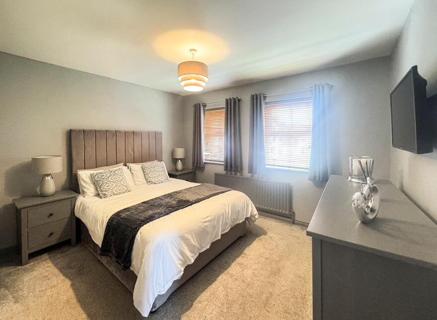 9 Castle Meadows, Castledawson, BT45 8JX