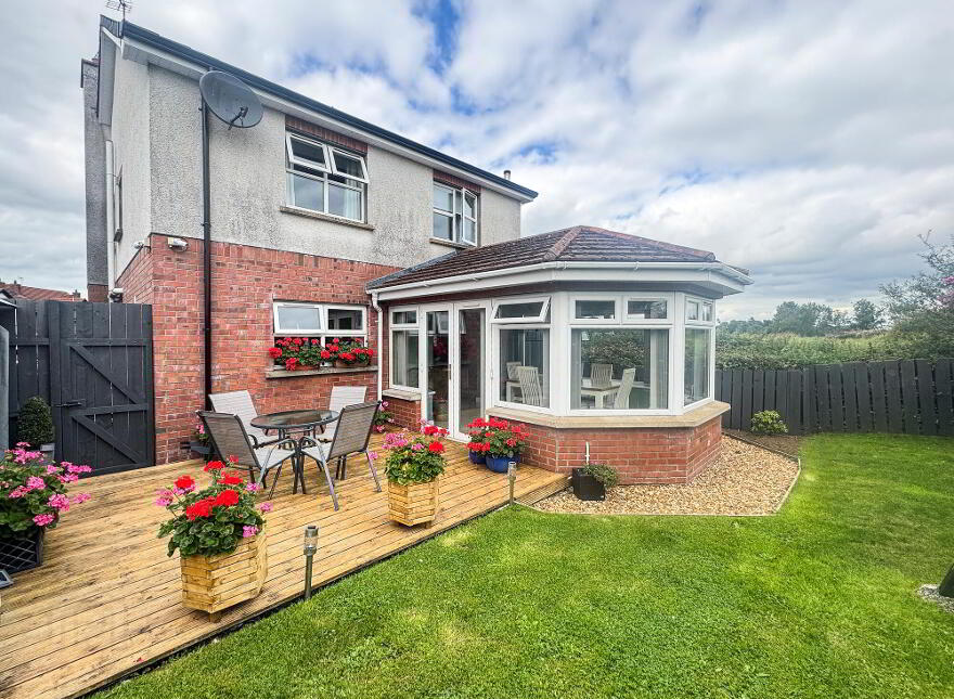9 Castle Meadows, Castledawson, BT45 8JX