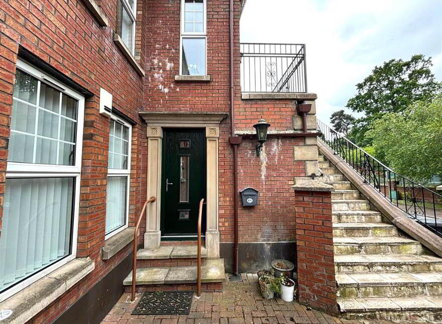 81 Ballylenaghan Park, Belfast, BT8 6WR photo
