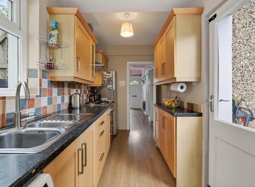 1 Sydenham Park, Belfast, BT4 1PW