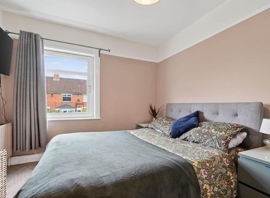 1 Sydenham Park, Belfast, BT4 1PW
