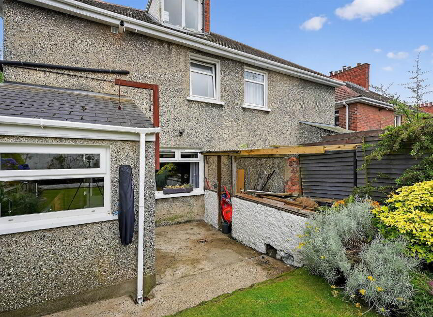 1 Sydenham Park, Belfast, BT4 1PW