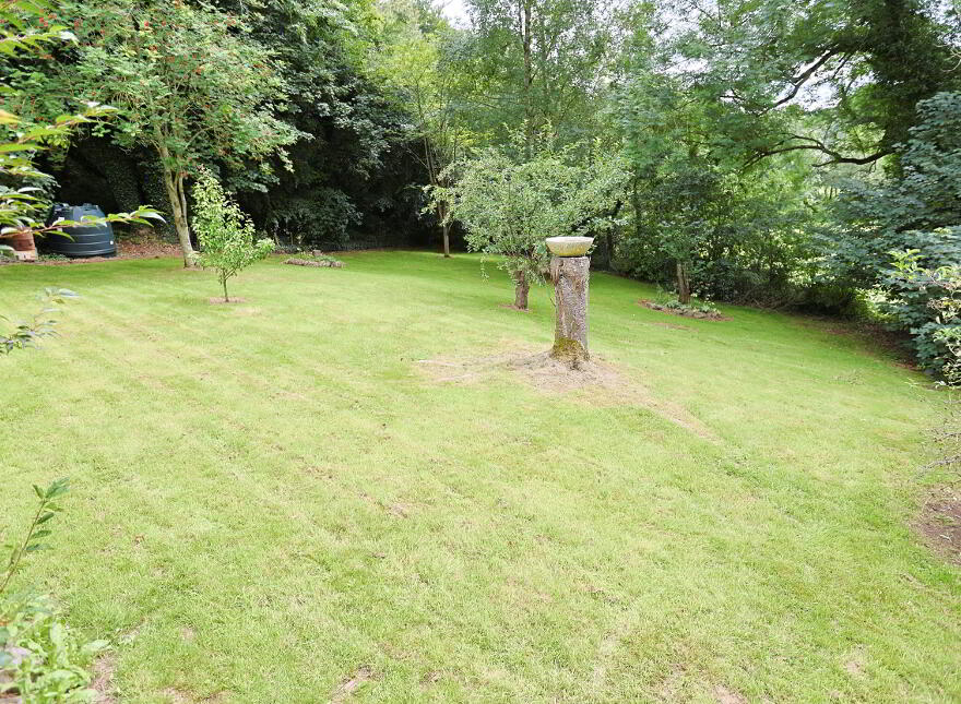 19 Ballygassey Road, Loughgall, Armagh, BT61 8HY