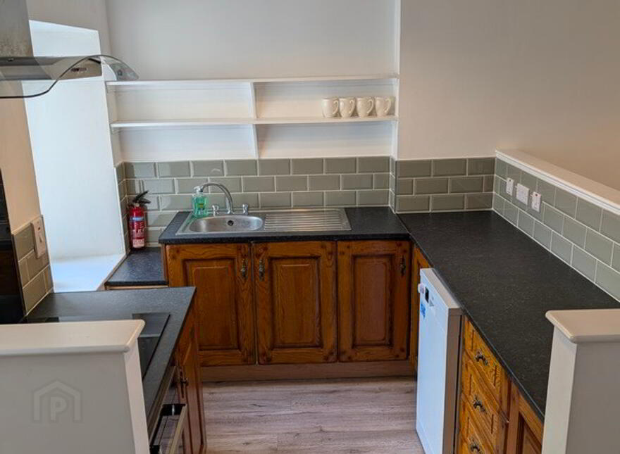 McBarrons, Main Street, Ballyconnell, H14CP44