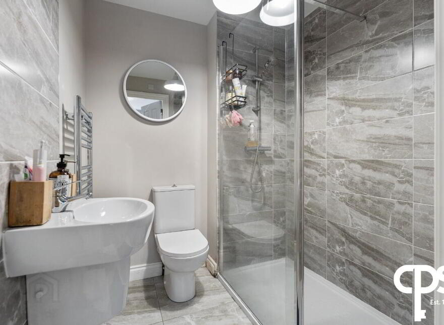 Apt 4, 12a Highgrove Meadows, Belfast, BT13 3FX