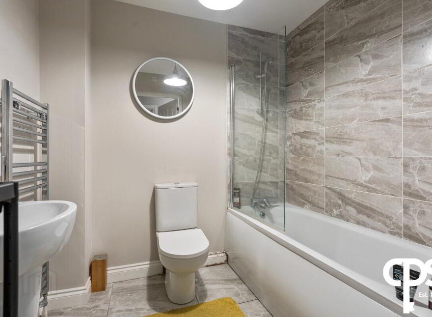 Apt 4, 12a Highgrove Meadows, Belfast, BT13 3FX