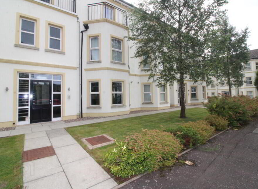 15 Corran Mews, Larne, BT40 1FH