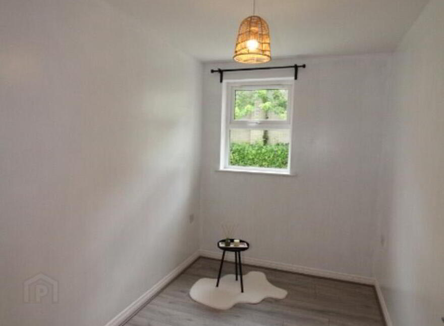 15 Corran Mews, Larne, BT40 1FH