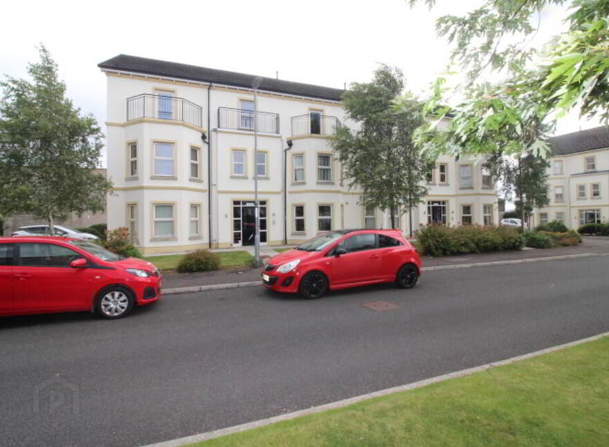 15 Corran Mews, Larne, BT40 1FH