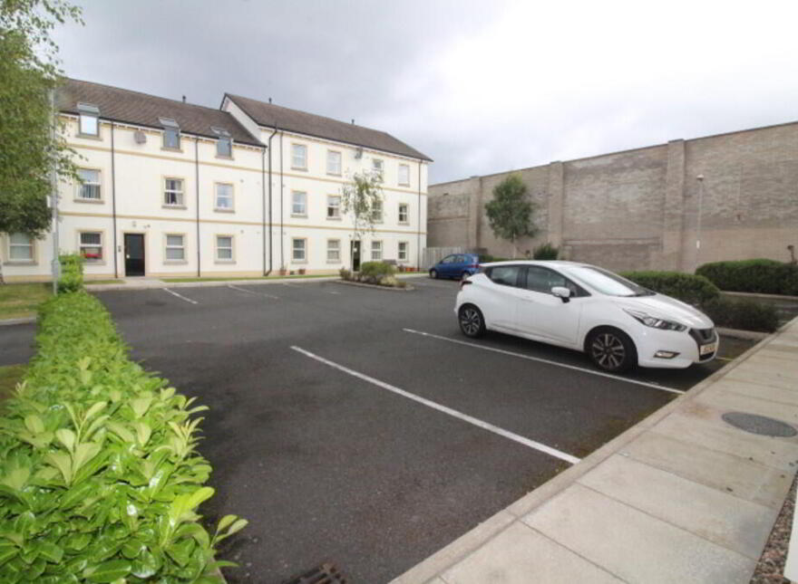 15 Corran Mews, Larne, BT40 1FH