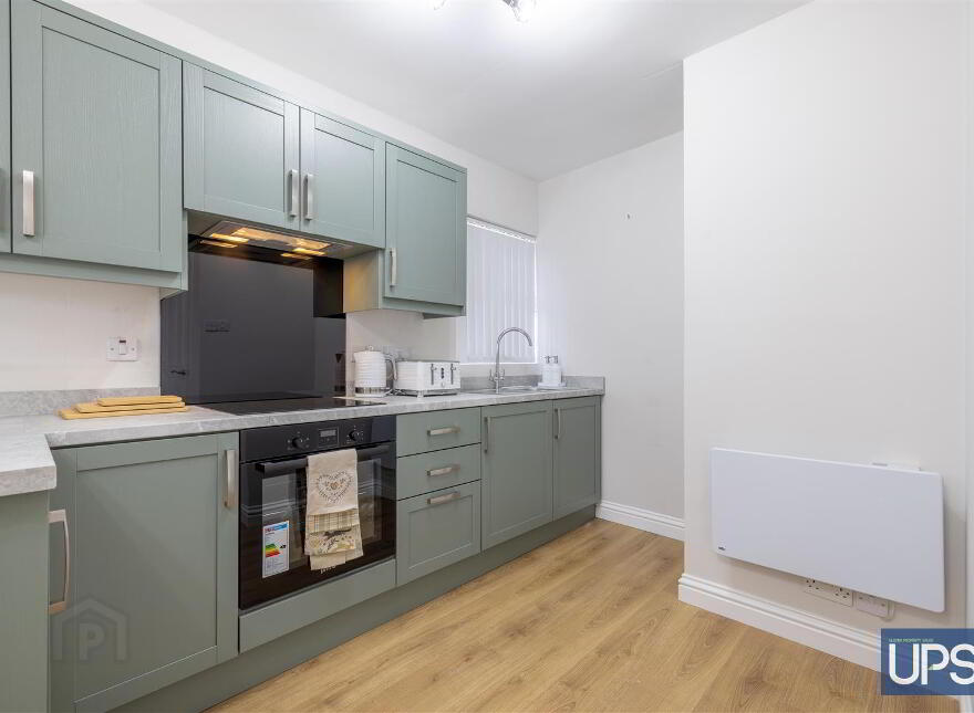 Flat 3, 49 High Street, Donaghadee, BT21 0AQ