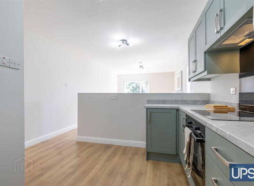 Flat 3, 49 High Street, Donaghadee, BT21 0AQ