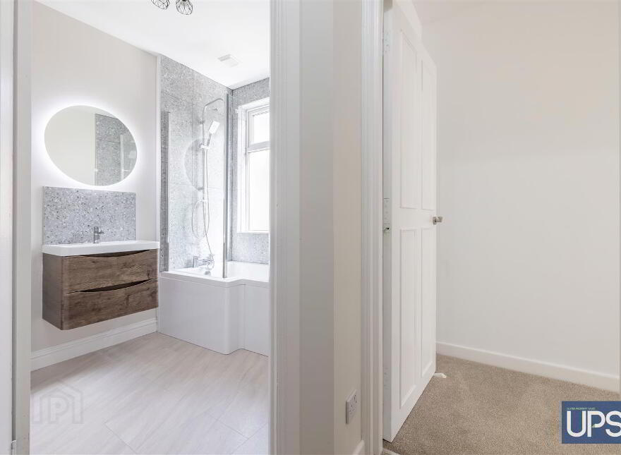 Flat 3, 49 High Street, Donaghadee, BT21 0AQ