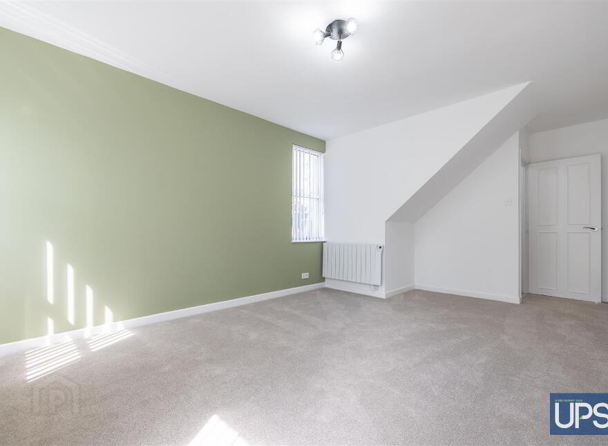 Flat 3, 49 High Street, Donaghadee, BT21 0AQ