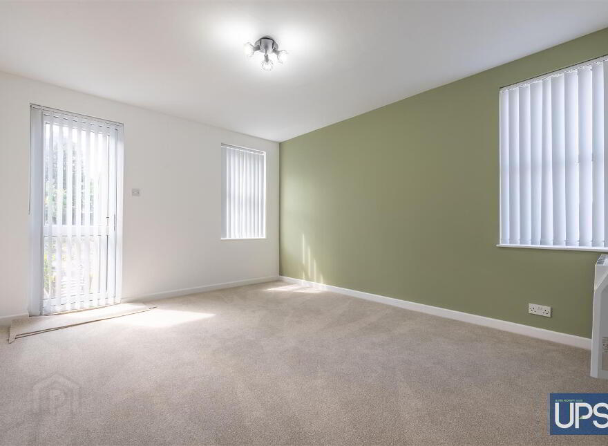 Flat 3, 49 High Street, Donaghadee, BT21 0AQ