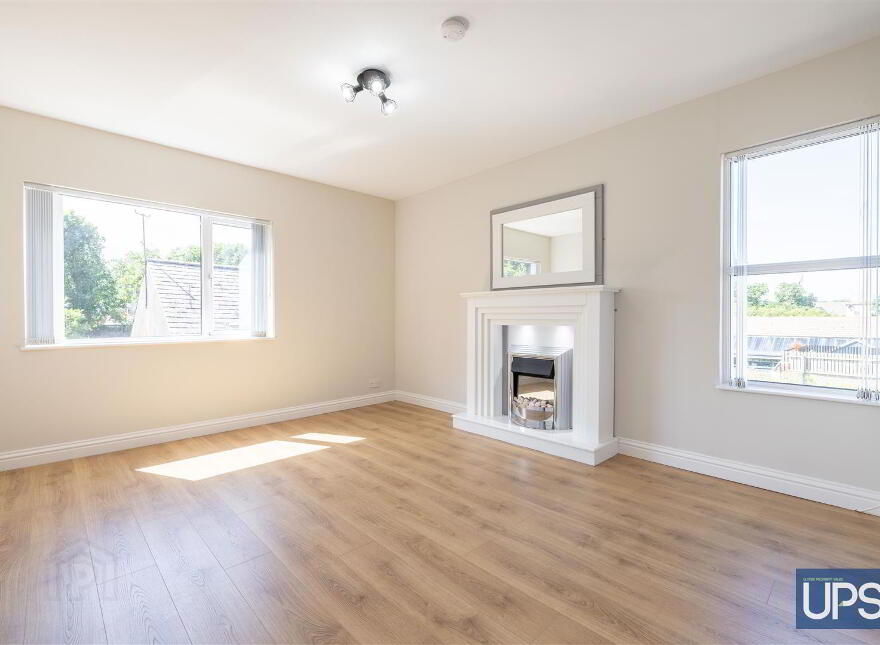 Flat 3, 49 High Street, Donaghadee, BT21 0AQ