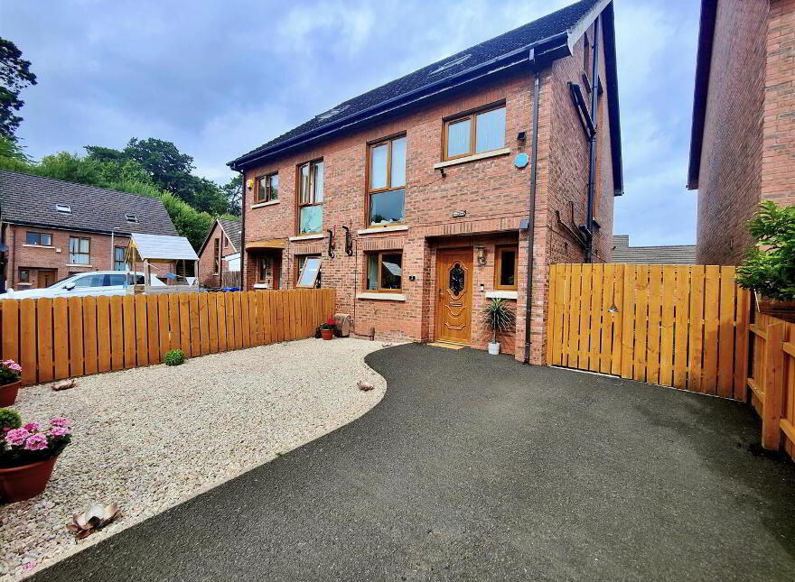 2 Altnagarron View, Belfast, BT13 3UQ
