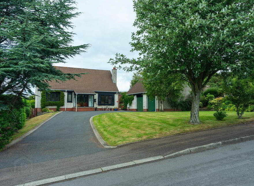 1 Cairnbeg Park, Larne, BT40 1UB