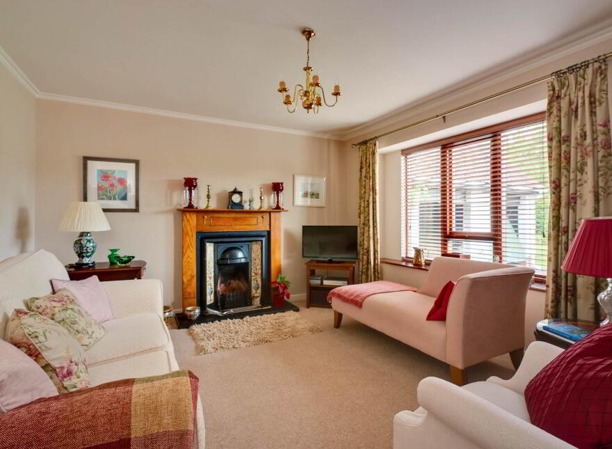 1 Cairnbeg Park, Larne, BT40 1UB