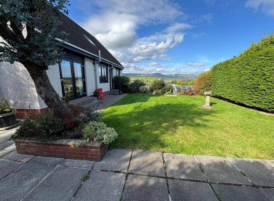 1 Cairnbeg Park, Larne, BT40 1UB