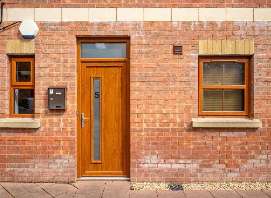 Apt 5, 313 Belmont Road, Belfast, BT4 2NE
