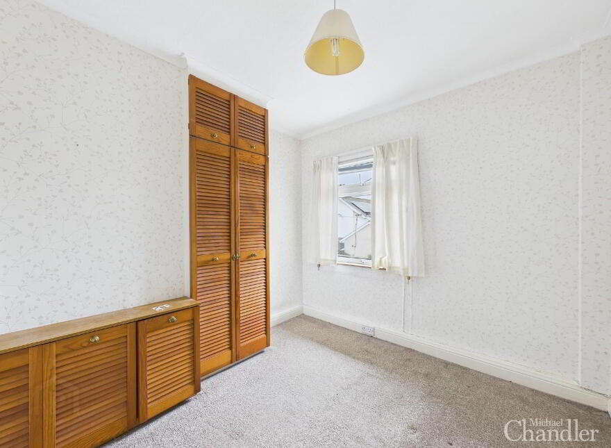 329 Castlereagh Road, Belfast, BT5 6AA