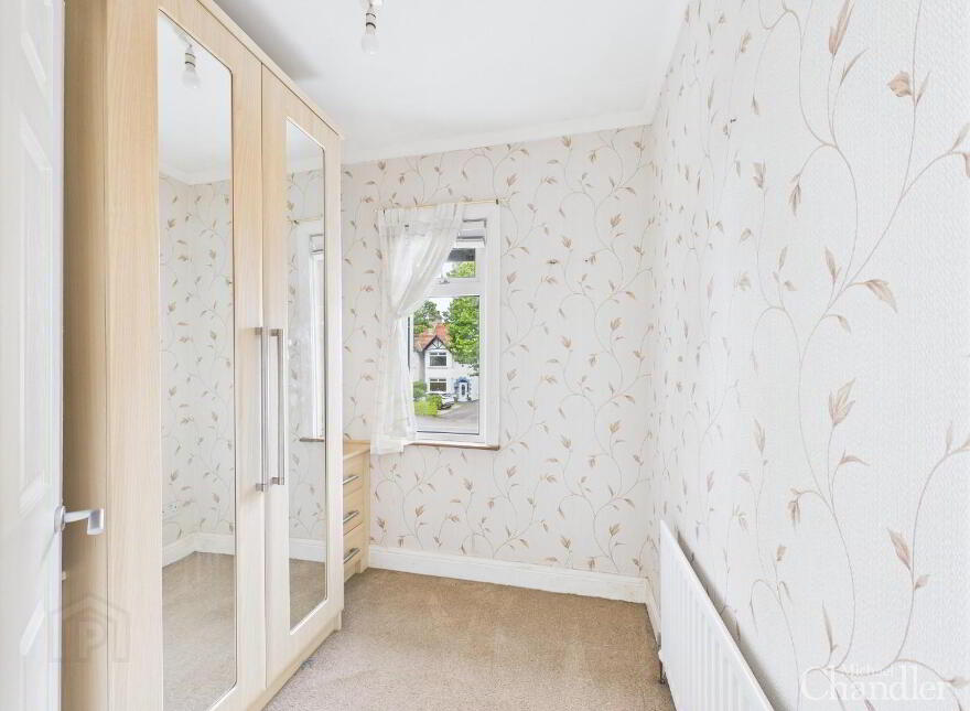 329 Castlereagh Road, Belfast, BT5 6AA