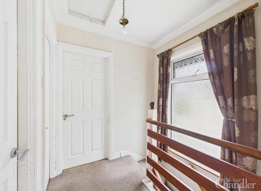 329 Castlereagh Road, Belfast, BT5 6AA