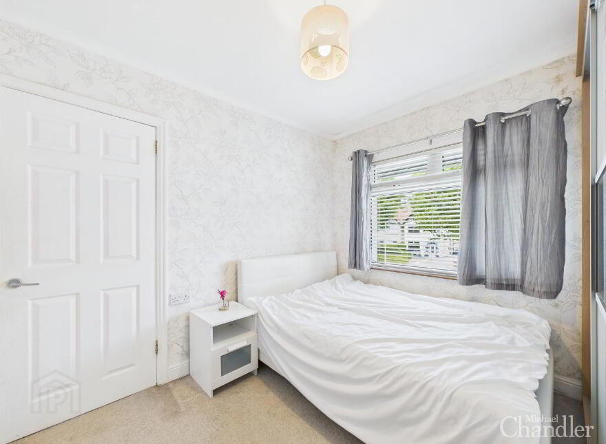 329 Castlereagh Road, Belfast, BT5 6AA