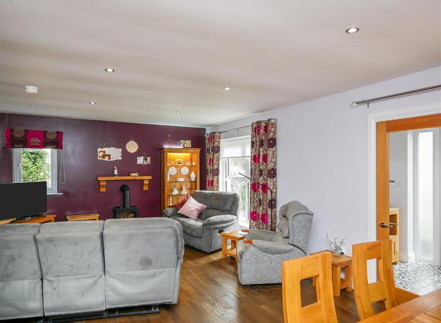 41 Old Milltown Road, Milltown Road / Shaws Bridge, Belfast, BT8 7SW