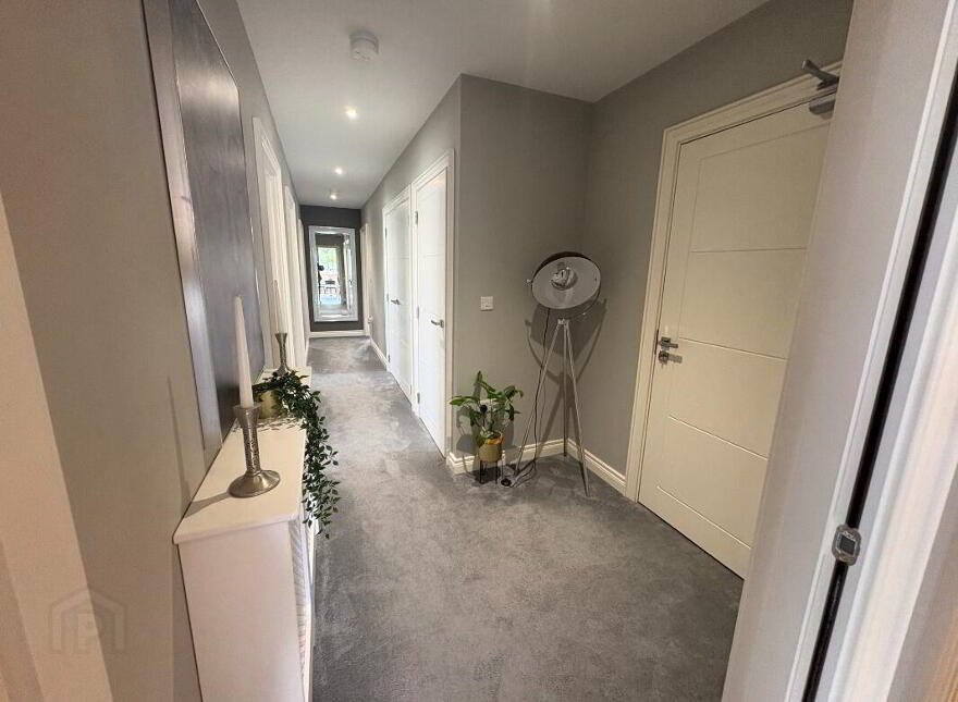 Apt 3, 45 Newforge Lane, Belfast, BT9 5NW
