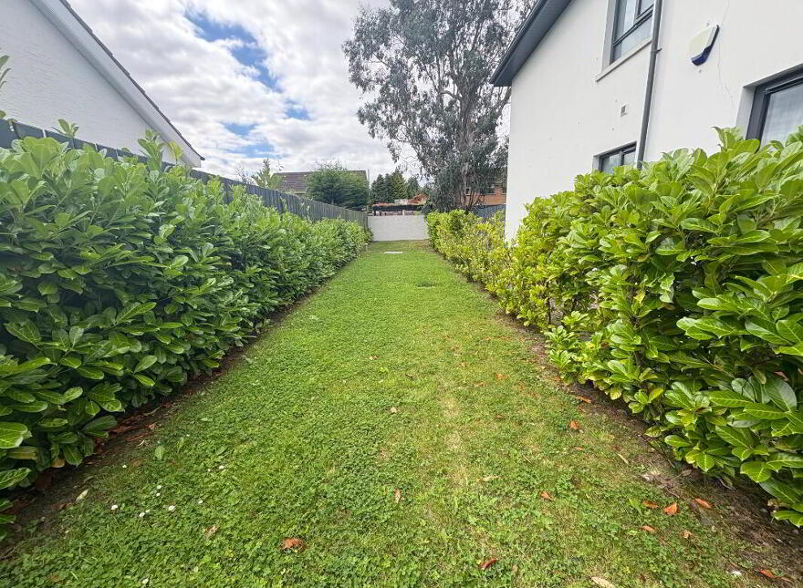 Apt 3, 45 Newforge Lane, Belfast, BT9 5NW