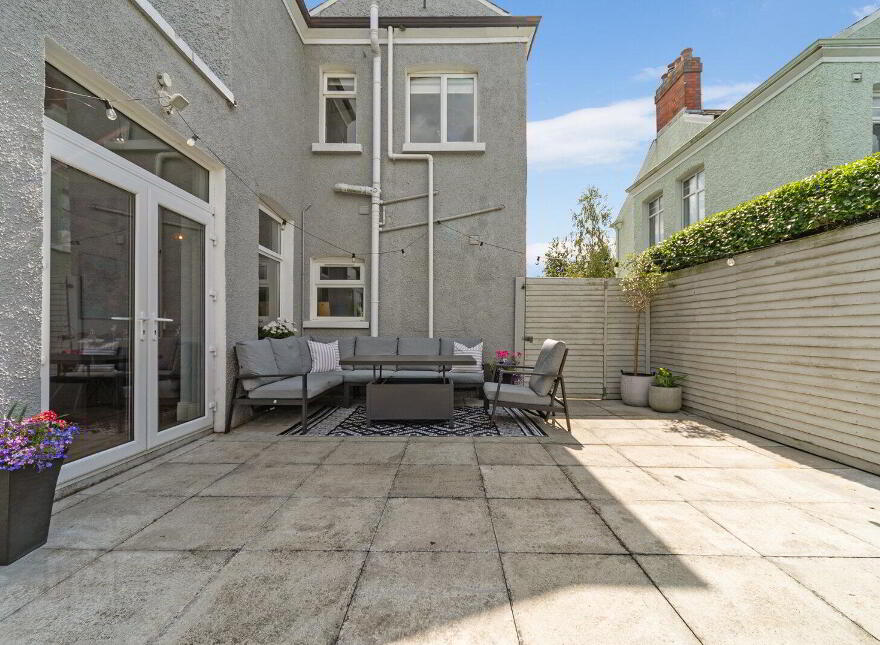52 North Road, Belfast, BT5 5NH
