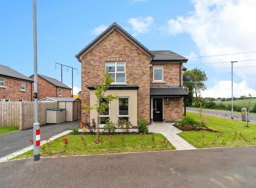 20 Woodbrook Meadows, Lisburn, BT28 0AE photo
