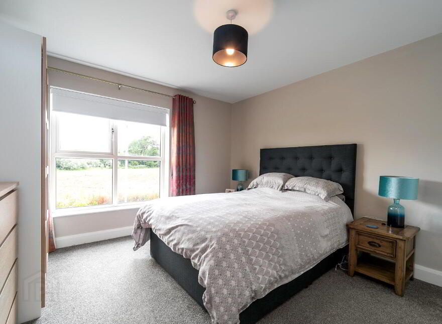 20 Woodbrook Meadows, Lisburn, BT28 0AE