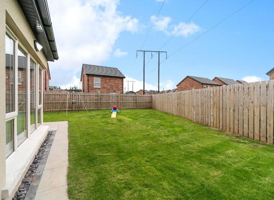 20 Woodbrook Meadows, Lisburn, BT28 0AE