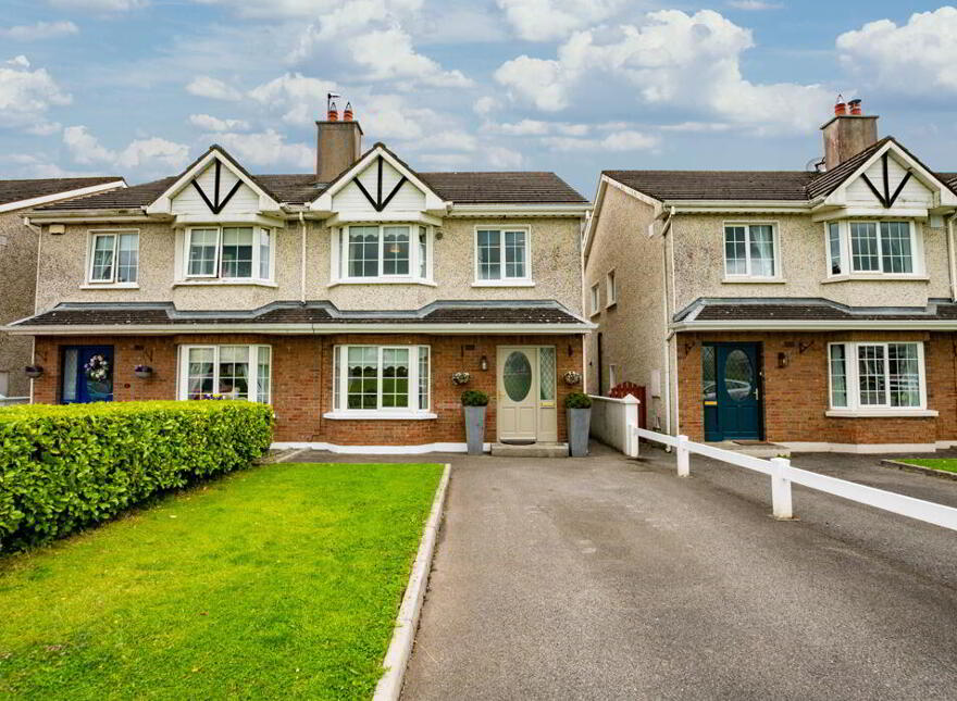 31 Westwood Grove, Clara, Offaly, R35W282