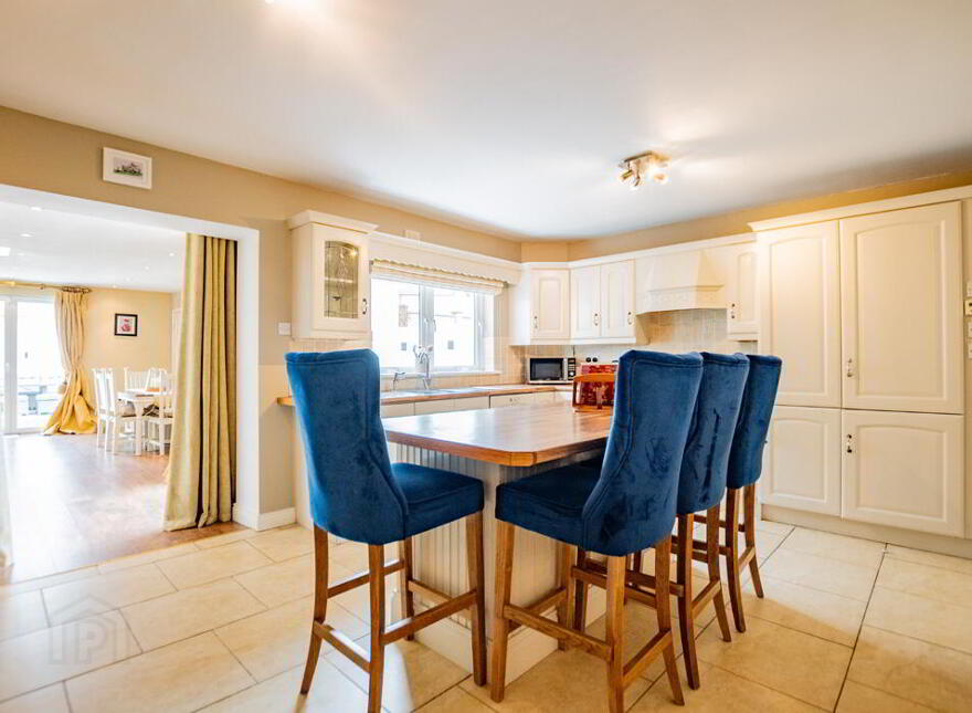 31 Westwood Grove, Clara, Offaly, R35W282